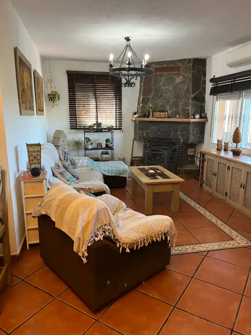 Sala de estar de Finca rústica en venta en Cártama con Aire acondicionado, Terraza y Amueblado
