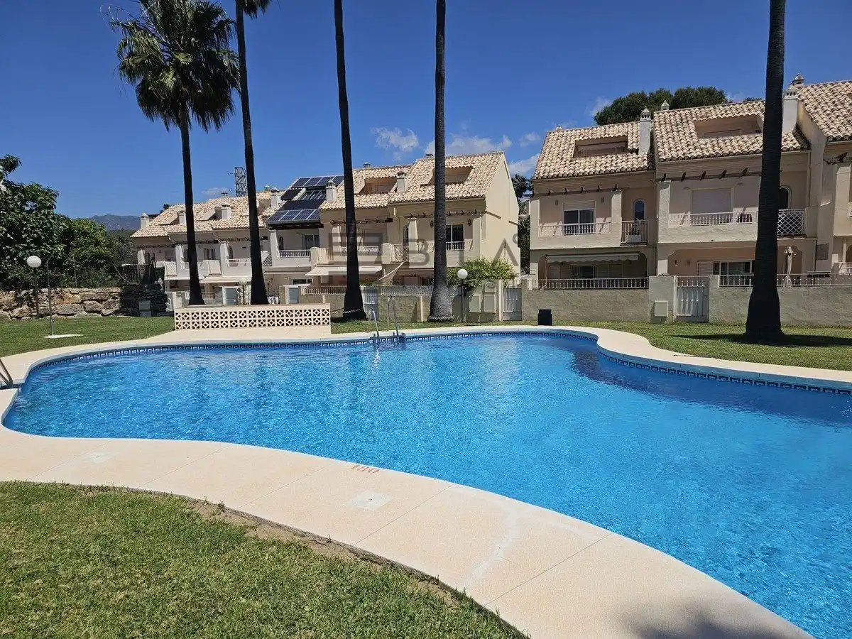 Casa adosada en venta en Casco Golf, El Rosario - Ricmar