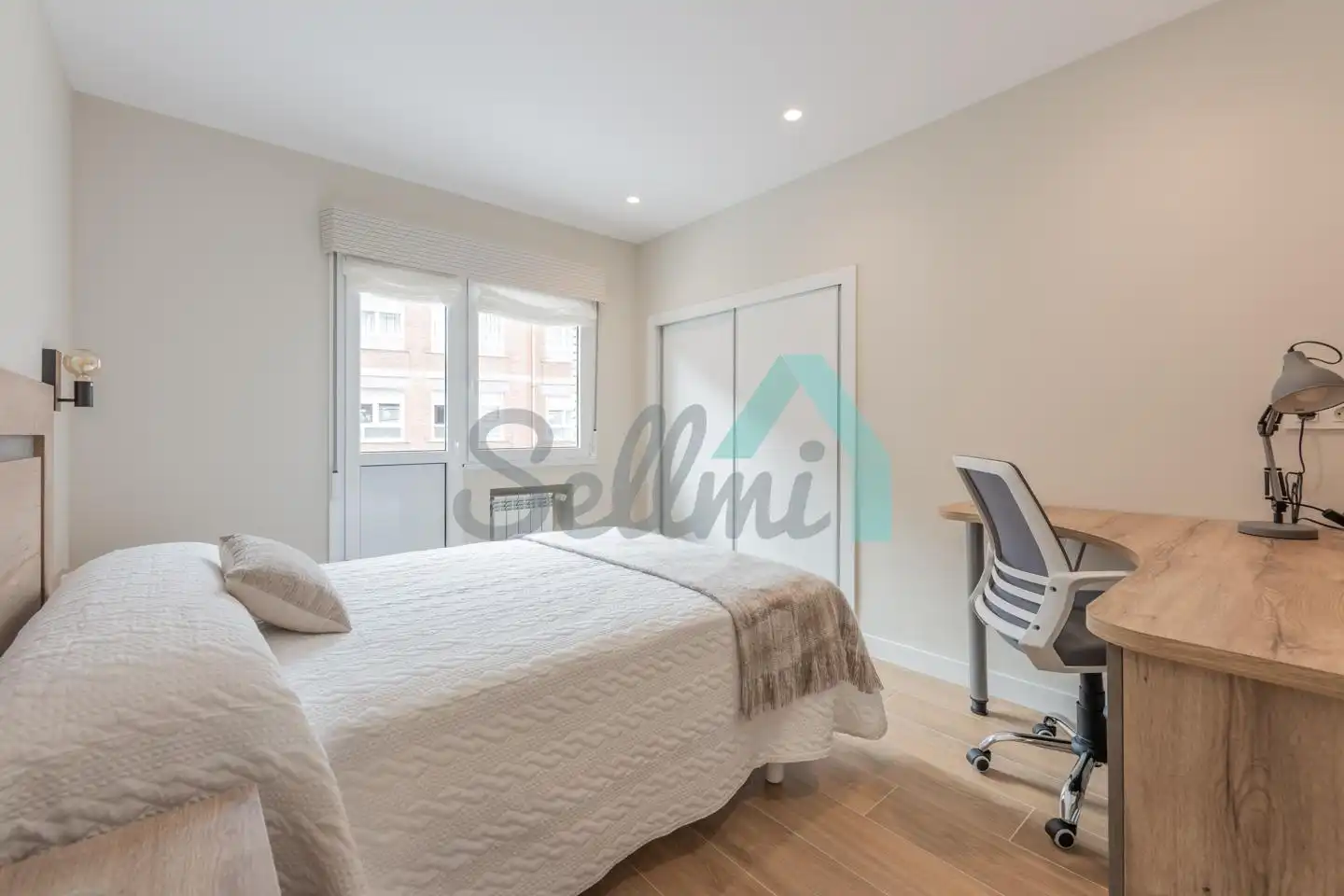 Bedroom of Flat for sale in Oviedo   with Heating and Furnished