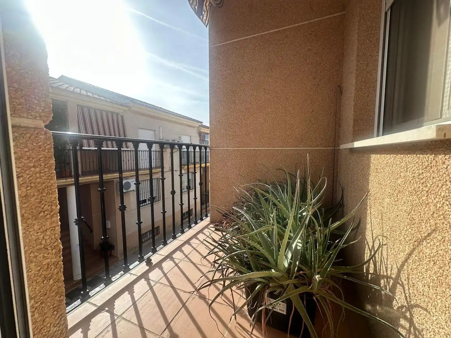 Casa amb jardí en venda a Calle las flores, imagen 41