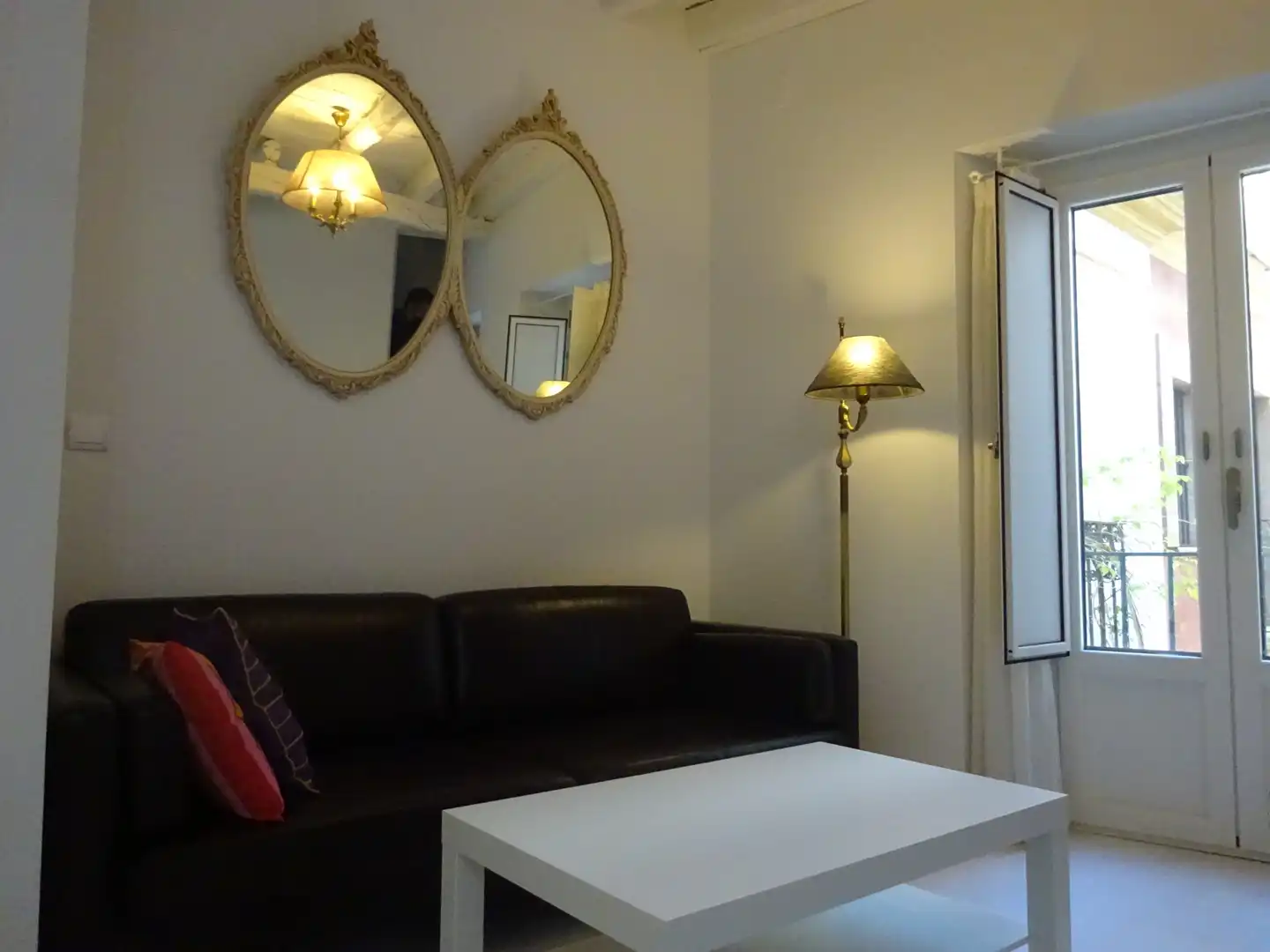 Sala de estar de Dúplex de alquiler en Sevilla con Aire acondicionado, Calefacción y Amueblado
