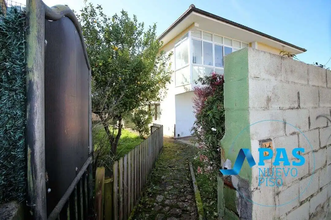 Exterior view of Houses for sale in Noja  with Heating, Private garden and Storage room