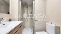 Bathroom of Flat for sale in Badalona  with Balcony