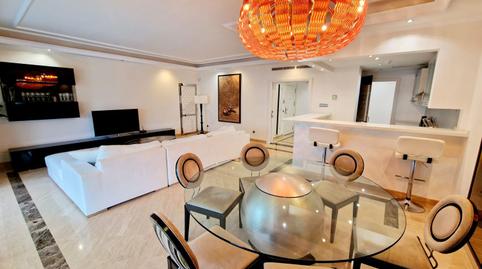 Foto 2 de Apartament de lloguer a Puerto Banús, Marbella