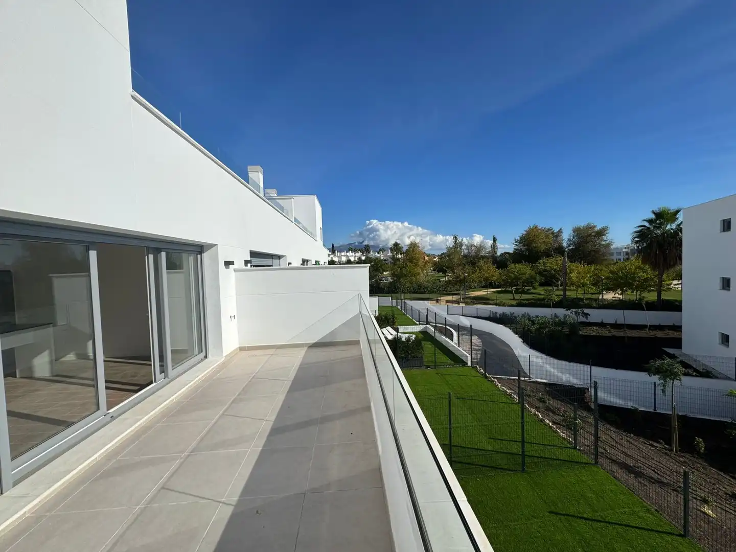 Terrasse von Wohnungen zur Miete in Estepona mit Klimaanlage, Terrasse und Abstellraum