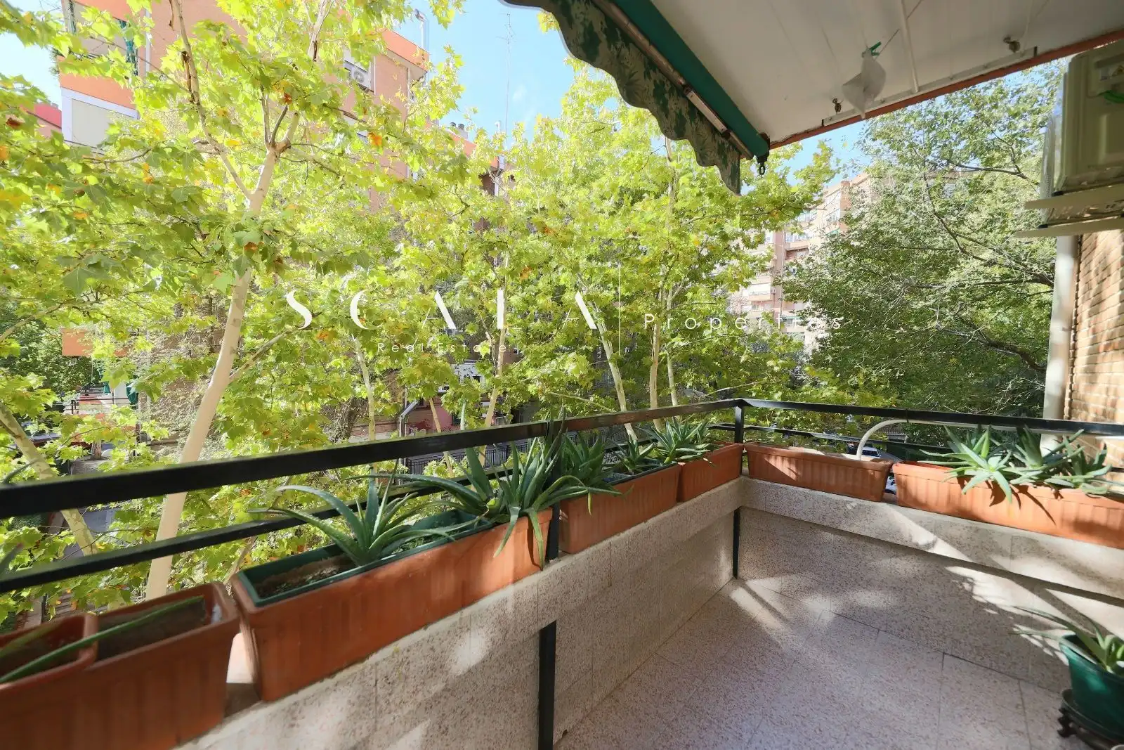 Exterior view of Flat for rent in Madrid  with Air Conditioner, Heating and Terrace
