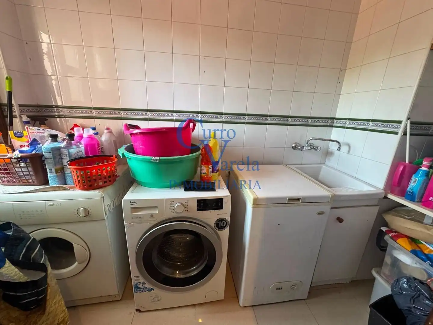 Kitchen of Houses for sale in Dos Hermanas  with Air Conditioner, Heating and Terrace