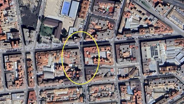 Casa-chalet en Venta en Hellín