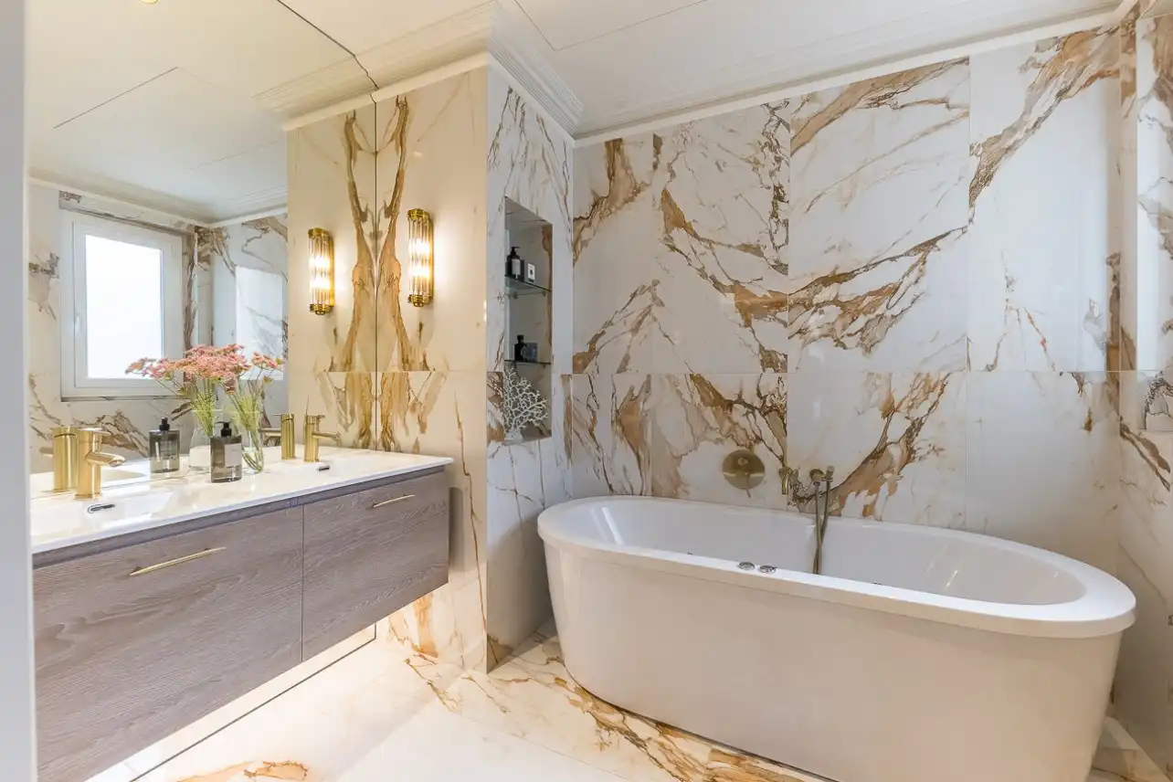 Bany de Apartament de lloguer en Barcelona amb Aire condicionat, Calefacció i Terrassa