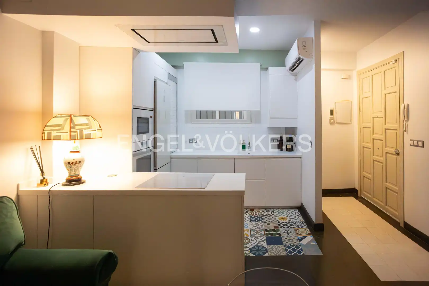 Flat with terrace to rent in Casco Antiguo, imagen 9
