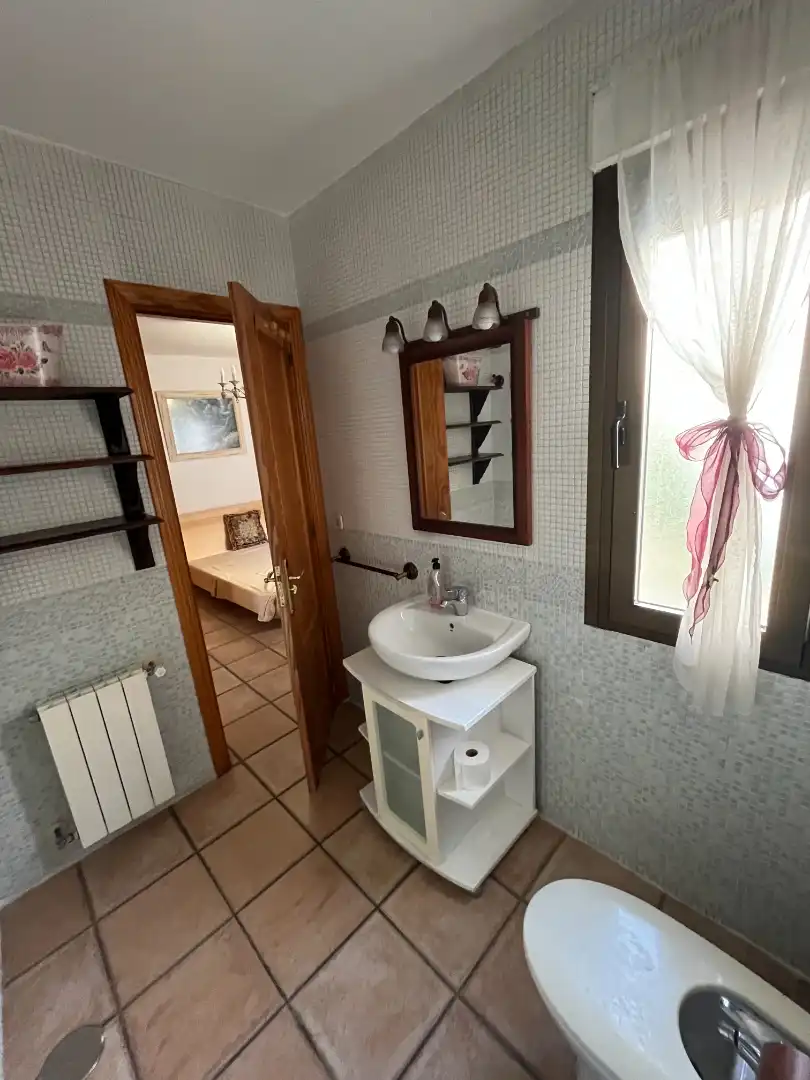 Baño de Casa adosada en venta en El Boalo - Cerceda – Mataelpino con Calefacción, Terraza y Amueblado