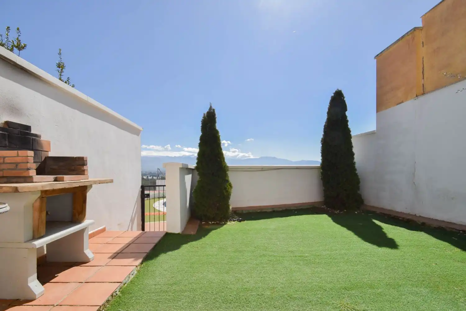 Jardí de Casa adosada en venda en Las Gabias amb Terrassa i Piscina comunitària