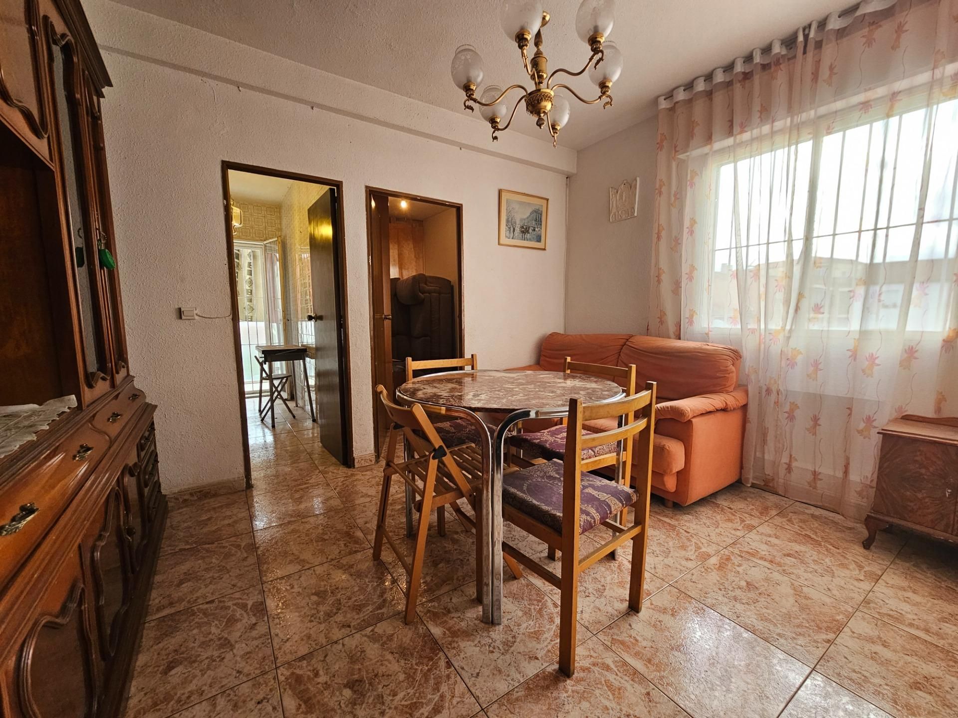 Habitación de Piso en venta en  Madrid Capital con Parquet