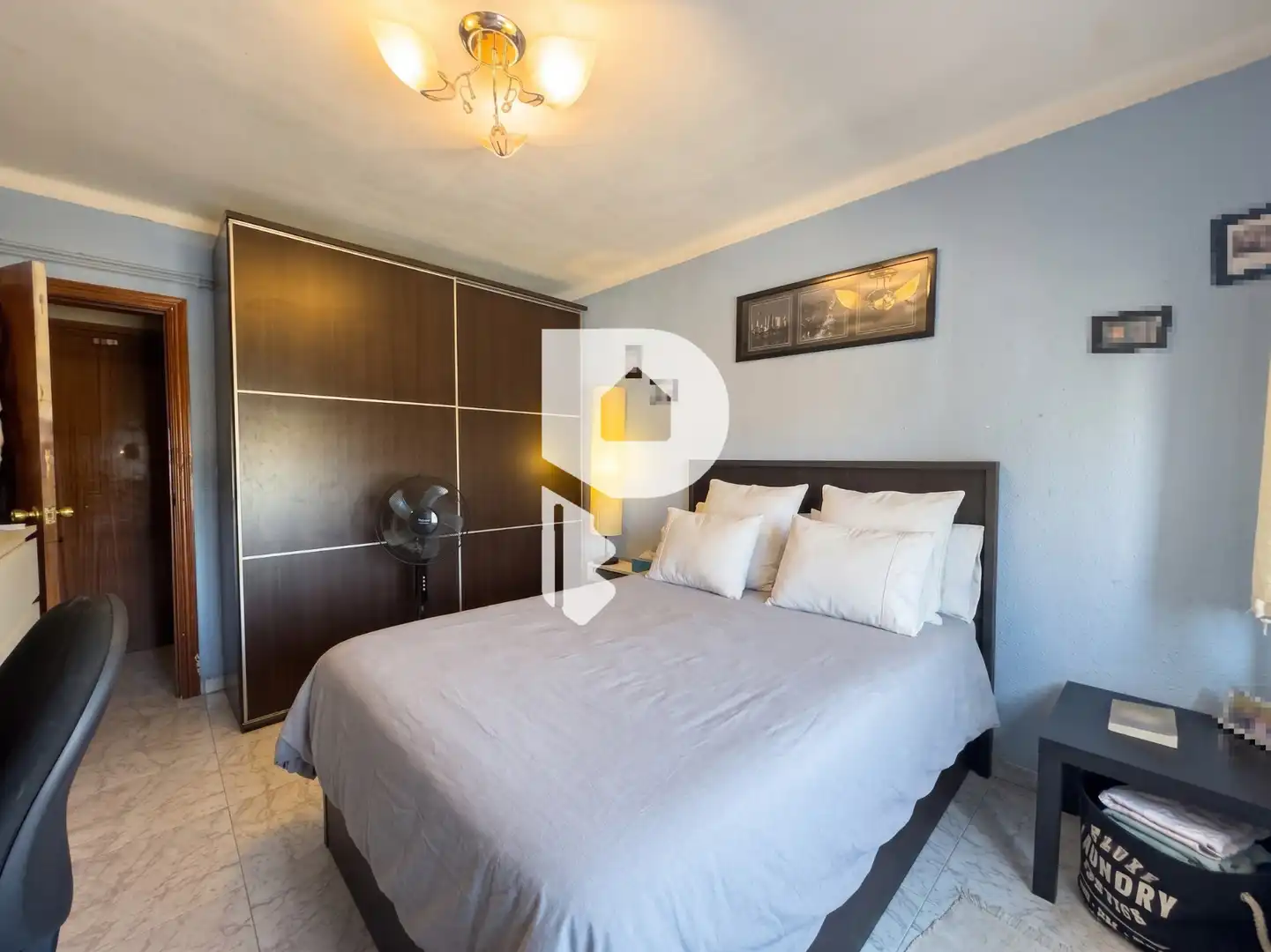 Habitación de Apartamento en venta en Sant Vicenç Dels Horts con Calefacción y Internet
