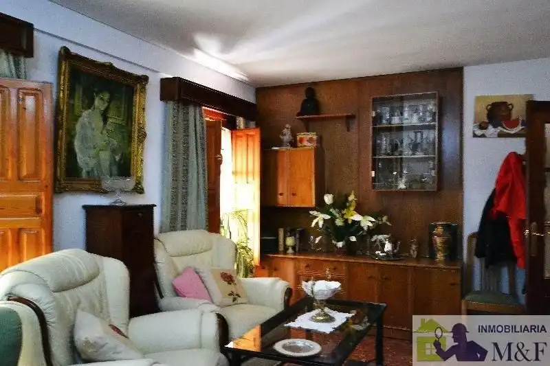 Sala de estar de Piso en venta en Palma del Río con Aire acondicionado, Trastero y Amueblado