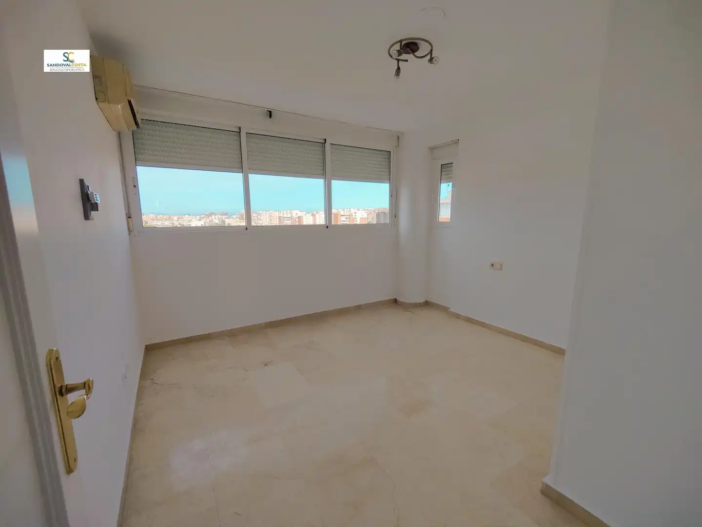 Dormitori de Àtic de lloguer en Alicante / Alacant amb Piscina comunitària