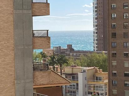 Vista exterior de Pis en venda en Benidorm amb Aire condicionat