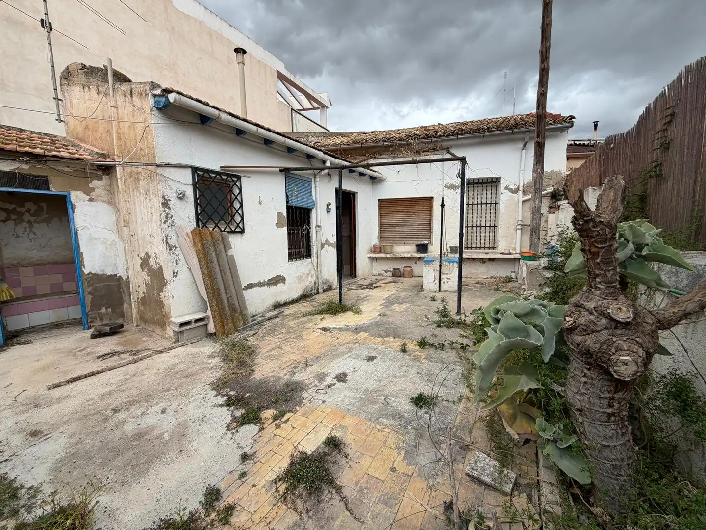 Exterior view of Houses for sale in El Campello  with Private garden