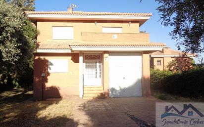 Vista exterior de Casa o xalet en venda en Miraflores de la Sierra amb Terrassa i Balcó