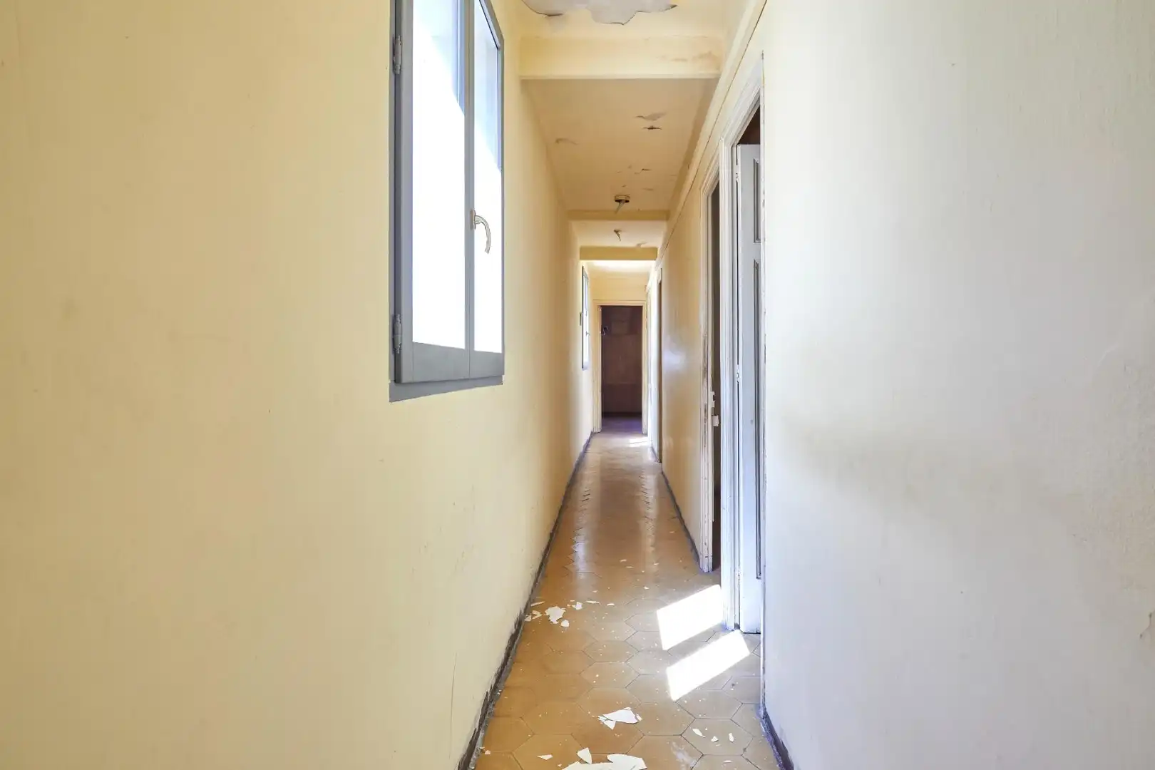 Piso en venta en Barcelona con Balcón y Alarma
