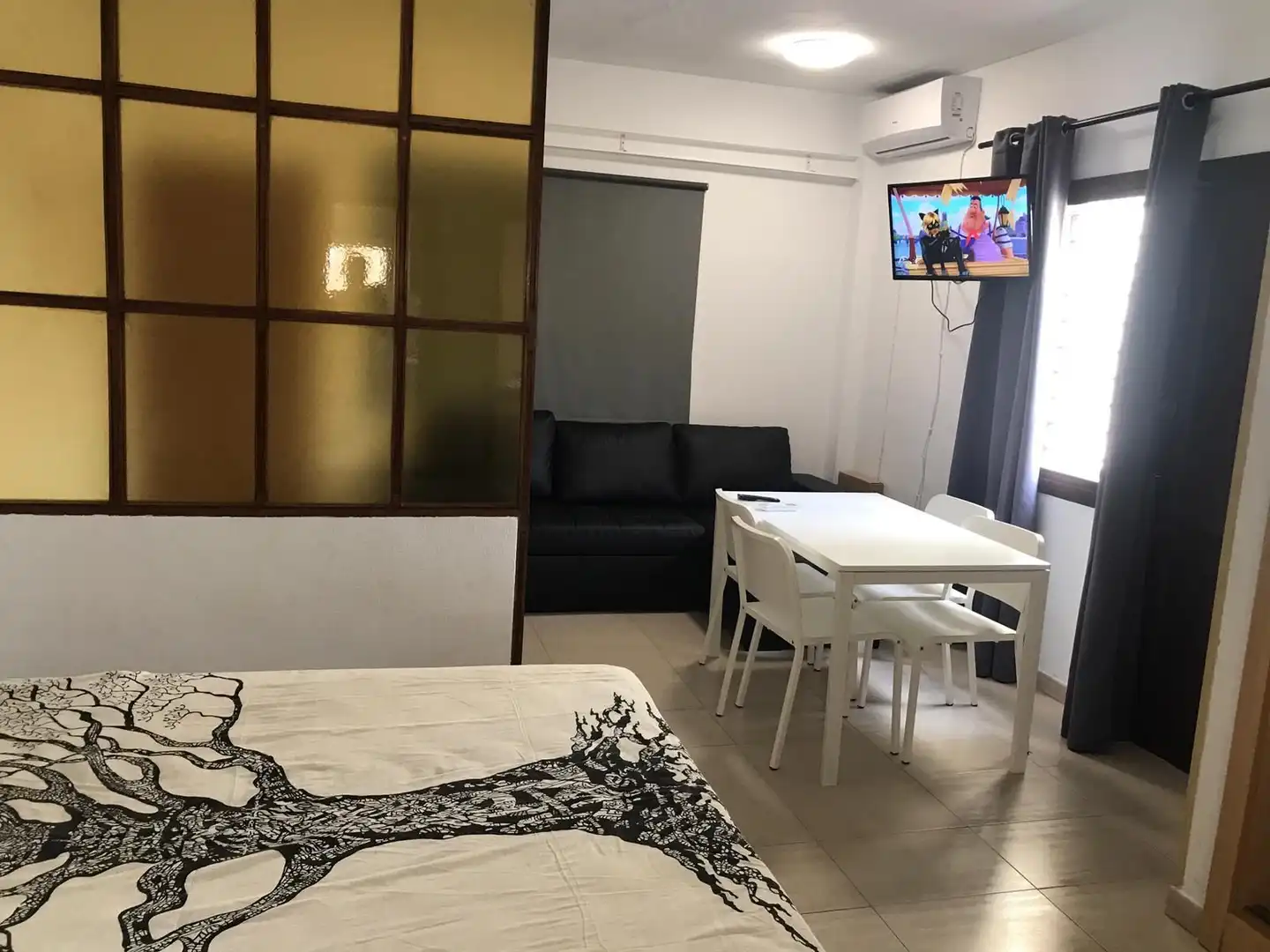 Schlafzimmer von Wohnung zur Miete in Benalmádena mit Klimaanlage, Möbliert und Gemeinschaftspool