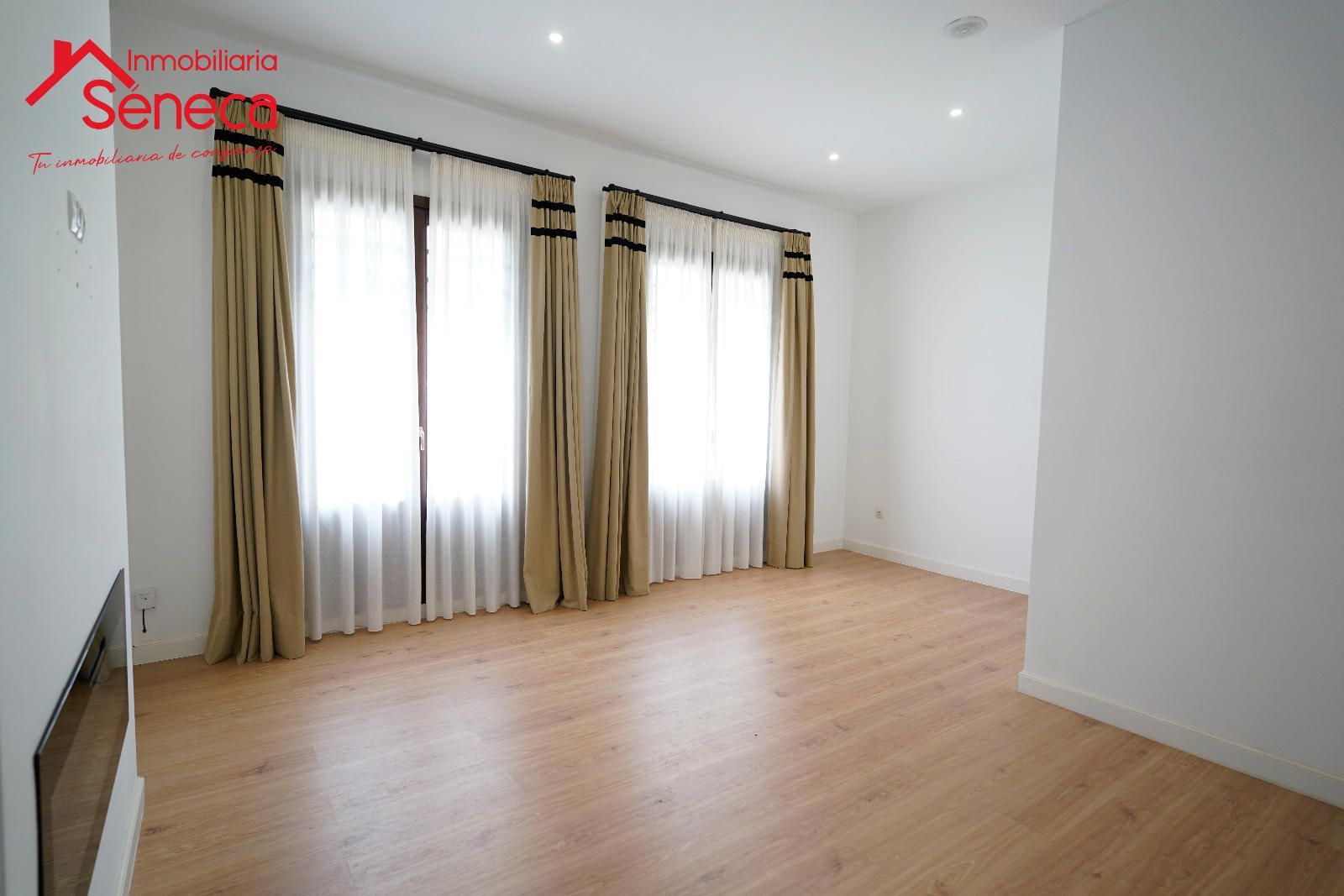 Habitación de Piso en venta en  Córdoba Capital con Aire acondicionado, Calefacción y Terraza