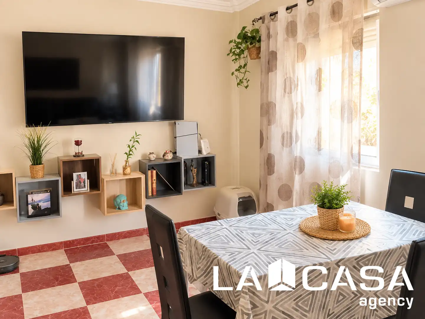 Sala d'estar de Pis en venda en Dos Hermanas amb Aire condicionat