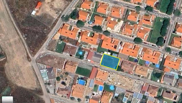 Terreno residencial en Venta en Calle del Tormes, 34 en Puente Duero