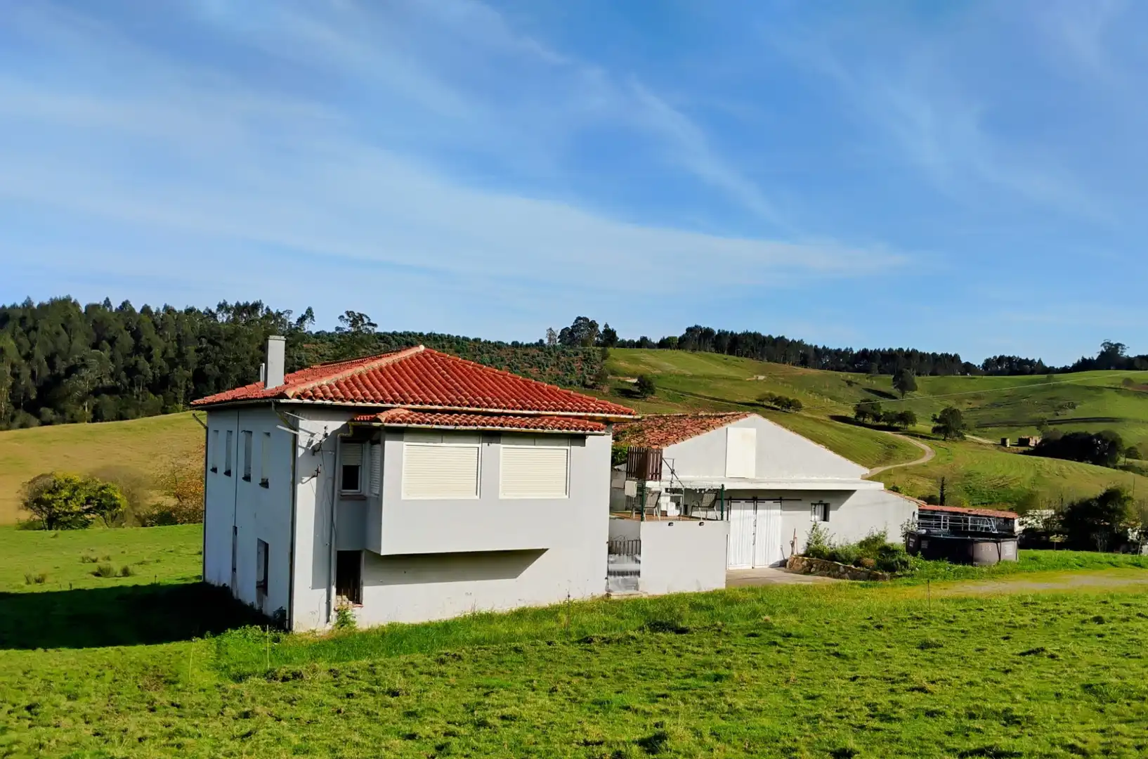 Vista exterior de Casa o xalet en venda en Comillas (Cantabria) amb Moblat