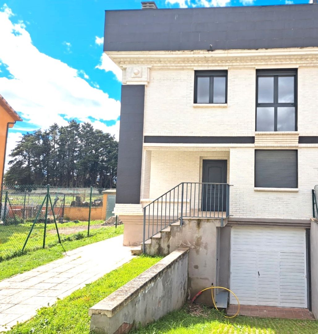 Exterior view of Single-family semi-detached for sale in Casalarreina  with Private garden and Terrace