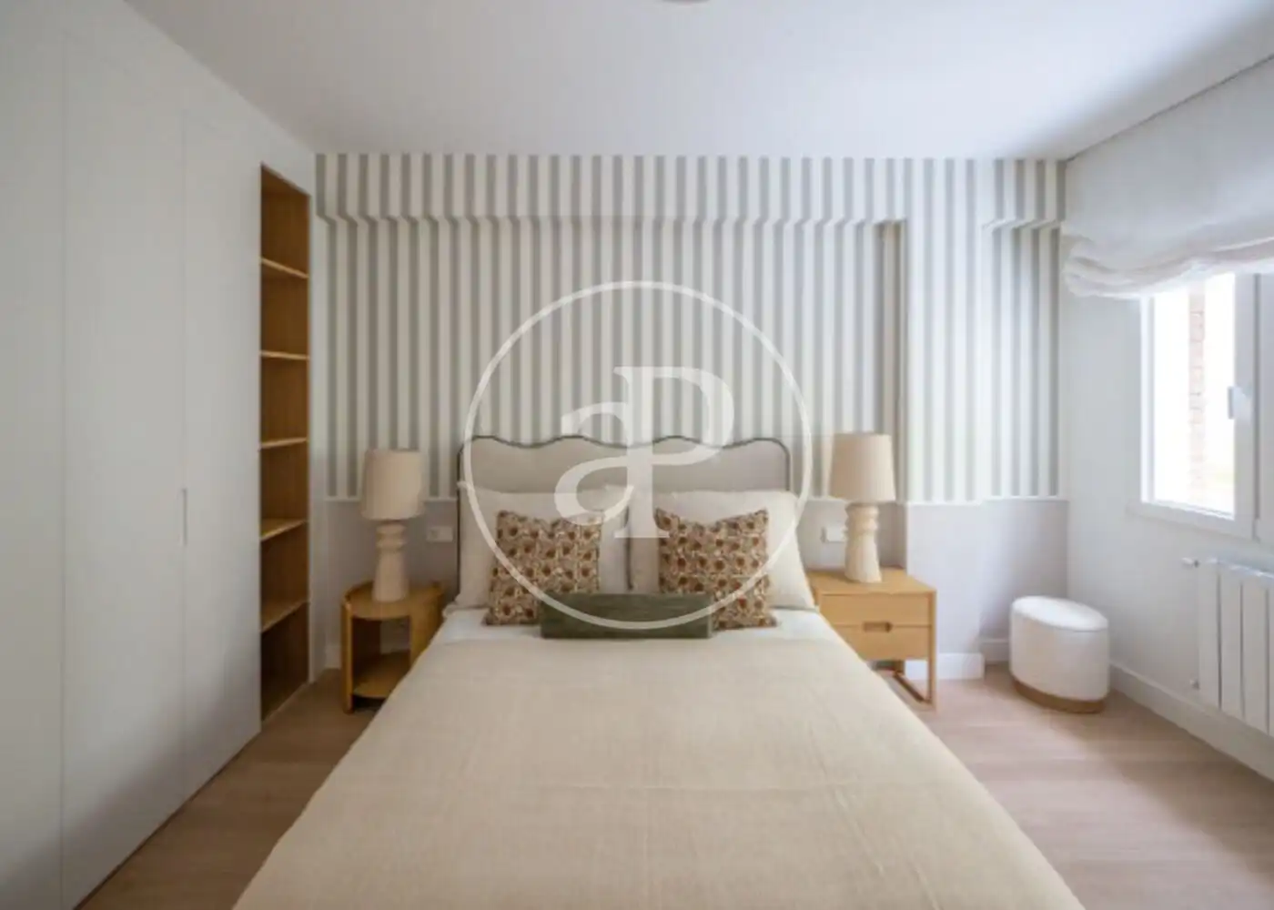 Bedroom of Flat for sale in Madrid  with Air Conditioner, Heating and Furnished