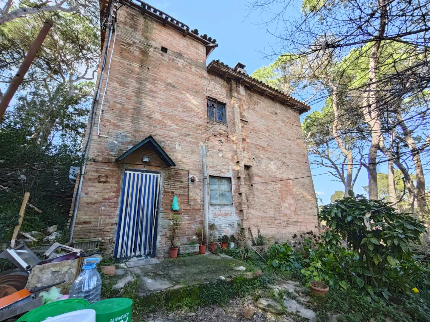 Vista exterior de Casa o chalet en venta en Sant Cugat del Vallès con Jardín privado