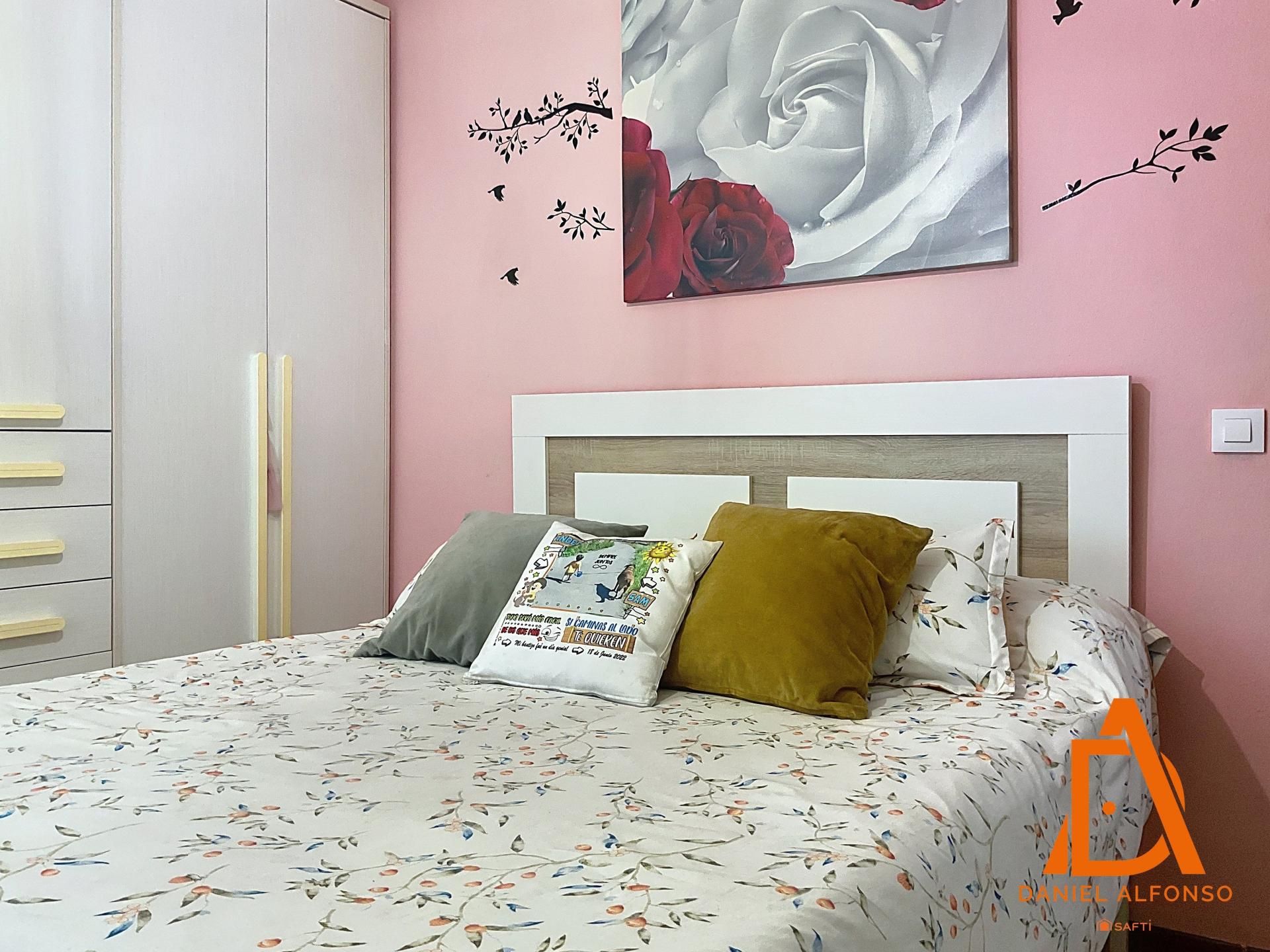 Bedroom of Flat for sale in Langreo  with Heating