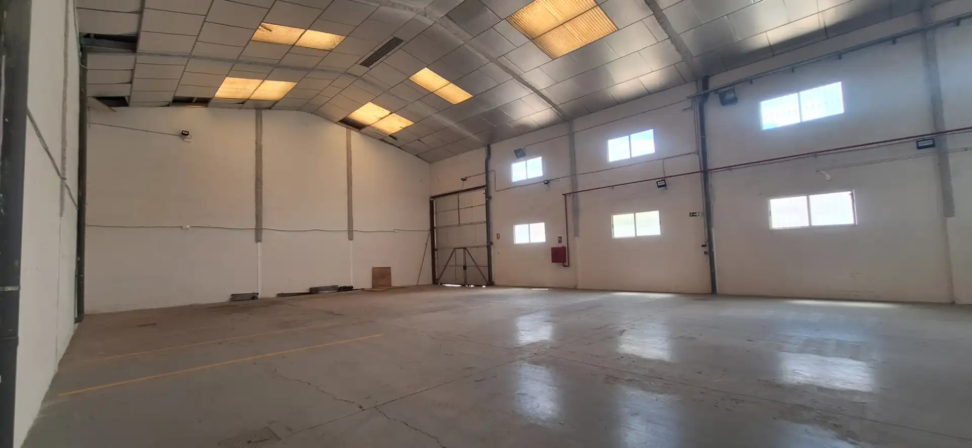 Industrial buildings for sale in Meliana