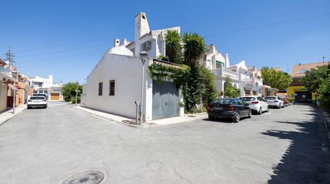 Foto 5 de Casa adosada en venta en Carretera de Huetor Vega, Camino de los Neveros - Serrallo, Granada Capital
