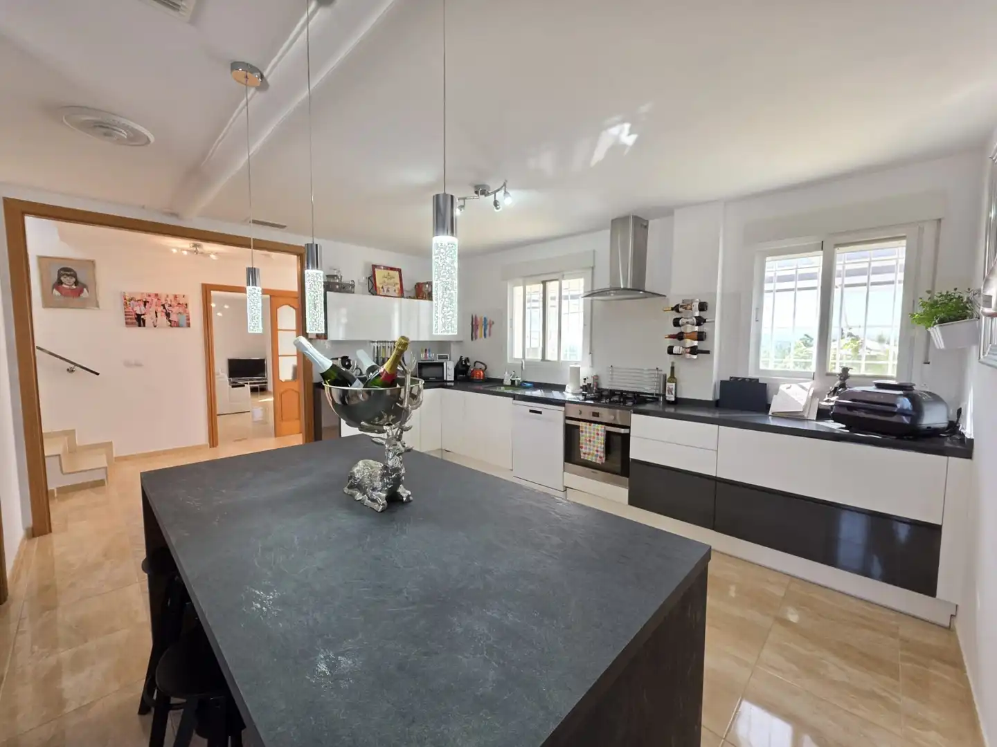 Casa amb terrassa en venda a El Pinós / Pinoso, imagen 4