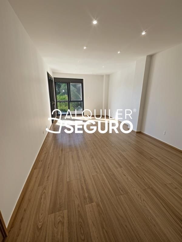 Schlafzimmer von Wohnung miete in Yebes mit Klimaanlage, Heizung und Terrasse