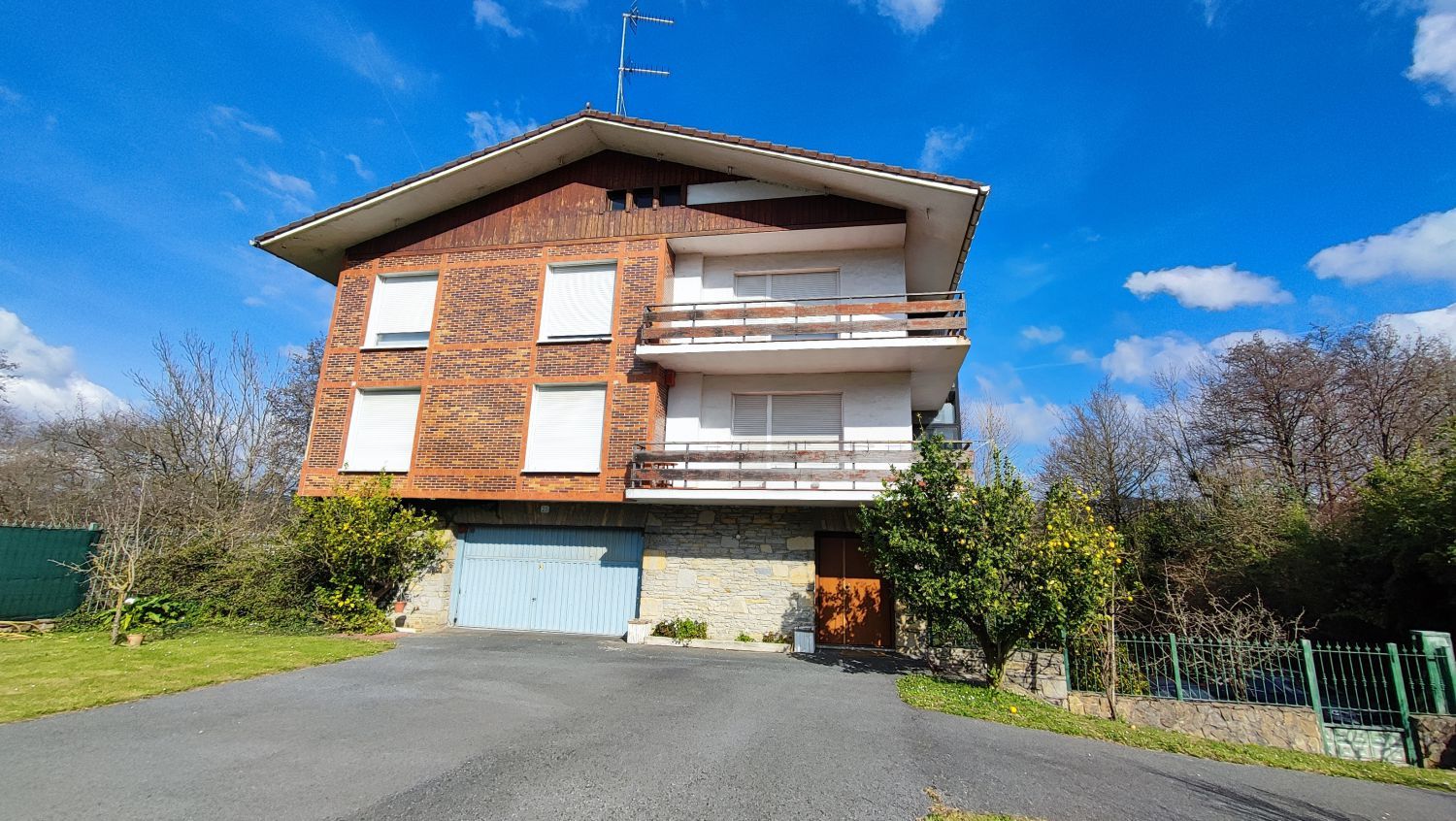 Exterior view of House or chalet for sale in Zamudio  with Heating, Terrace and Storage room