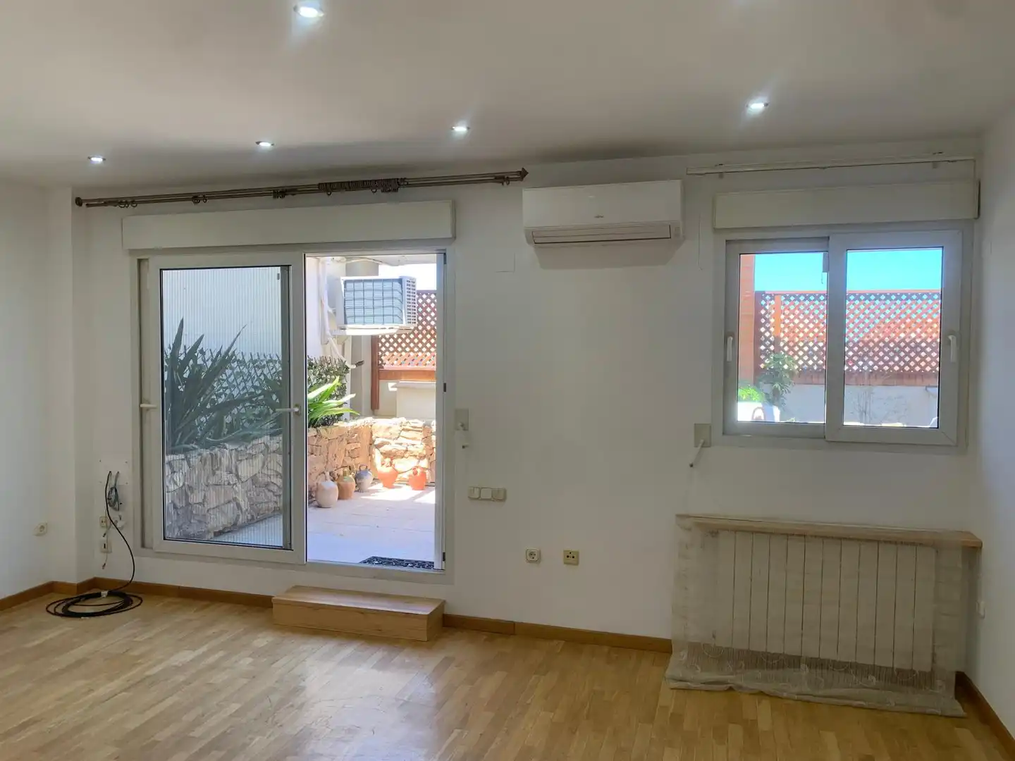 Ático de alquiler en Carrer de Rafael Reyes i Torrent (Pintor), L'Amistat