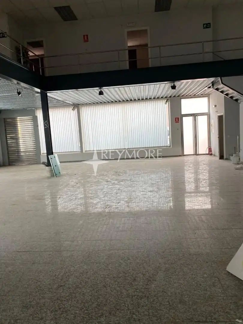 Local comercial de lloguer a Periurbano Este - Campiña, imagen 7