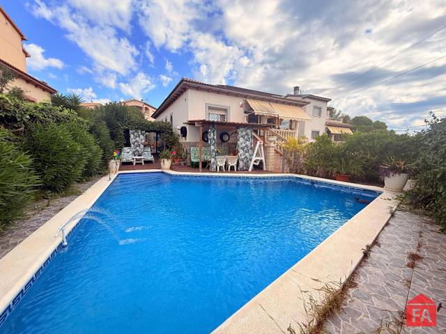 Casa-chalet en Venta en La Franquesa - Oasis Park