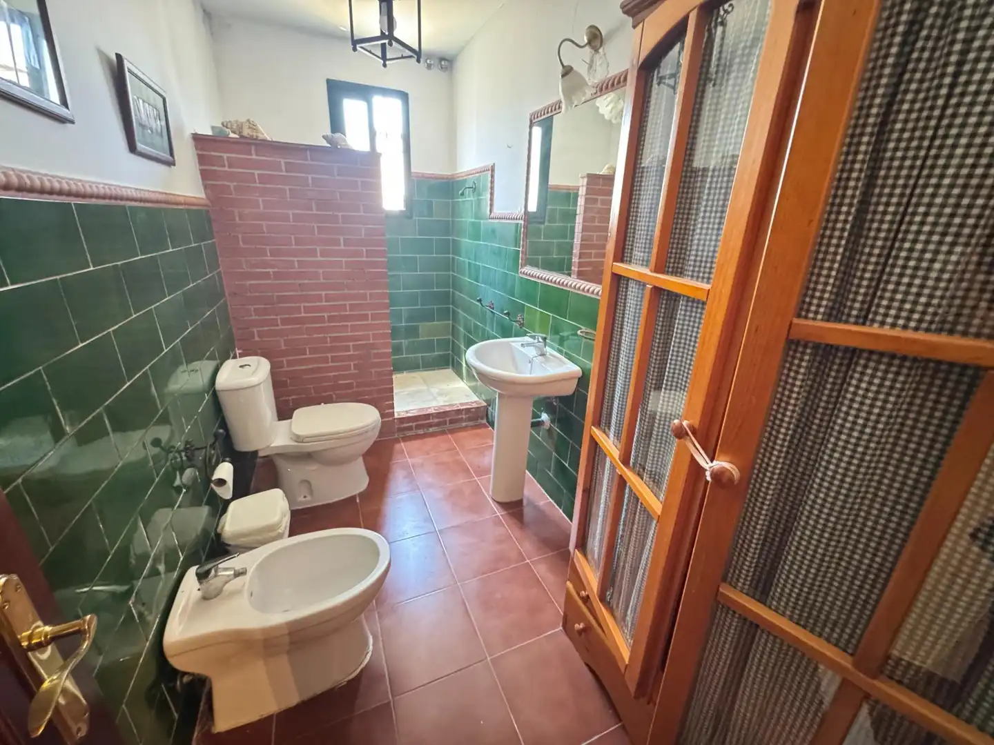 Baño de Casa o chalet en venta en Dos Hermanas con Aire acondicionado, Jardín privado y Trastero