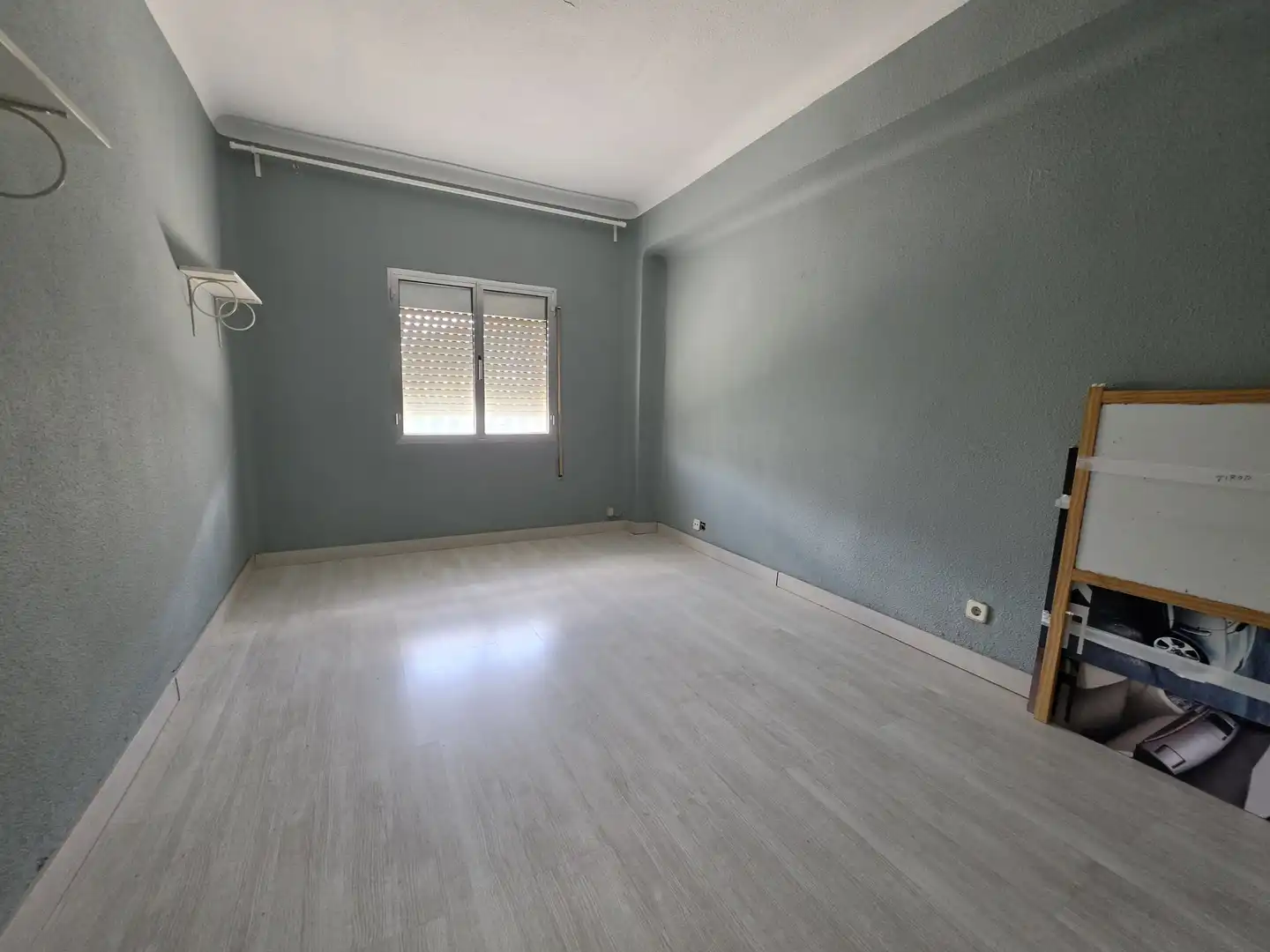 Habitación de Piso en venta en Madrid con Calefacción y Terraza