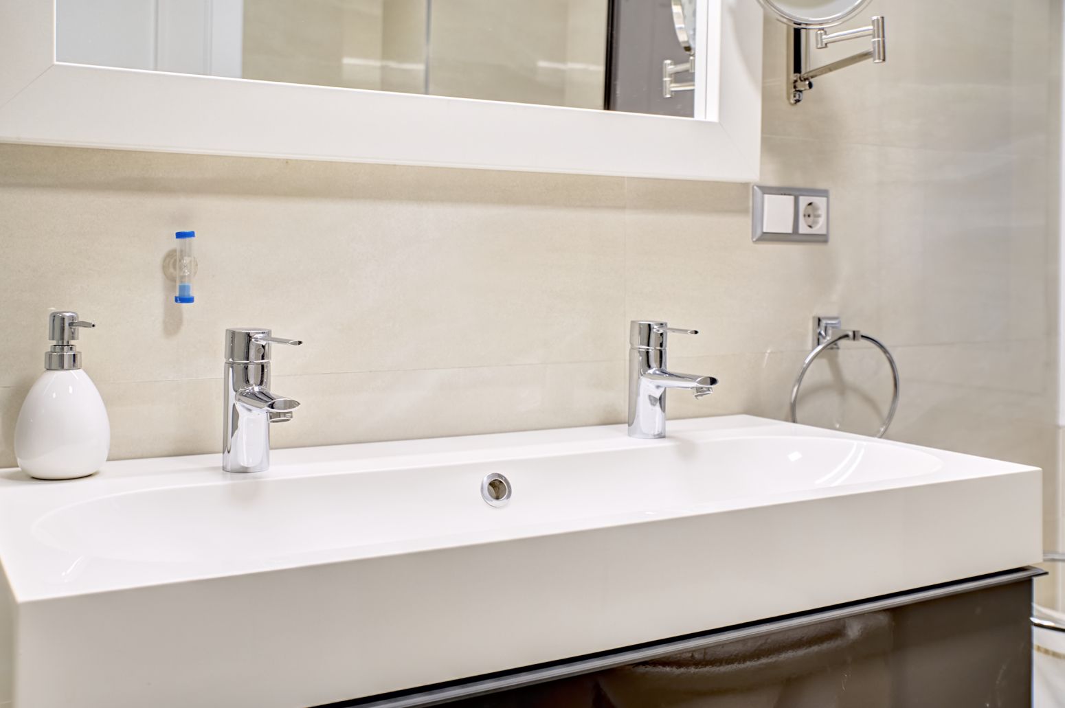 Bathroom of Flat for sale in  Pamplona / Iruña  with Heating, Parquet flooring and Storage room