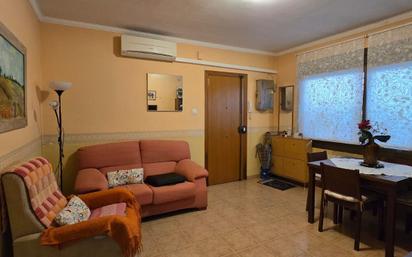 Living room of Flat for sale in Viladecans  with Air Conditioner and Heating