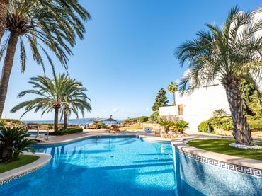 Mini appartamento con piscina in vendita a Portals Nous