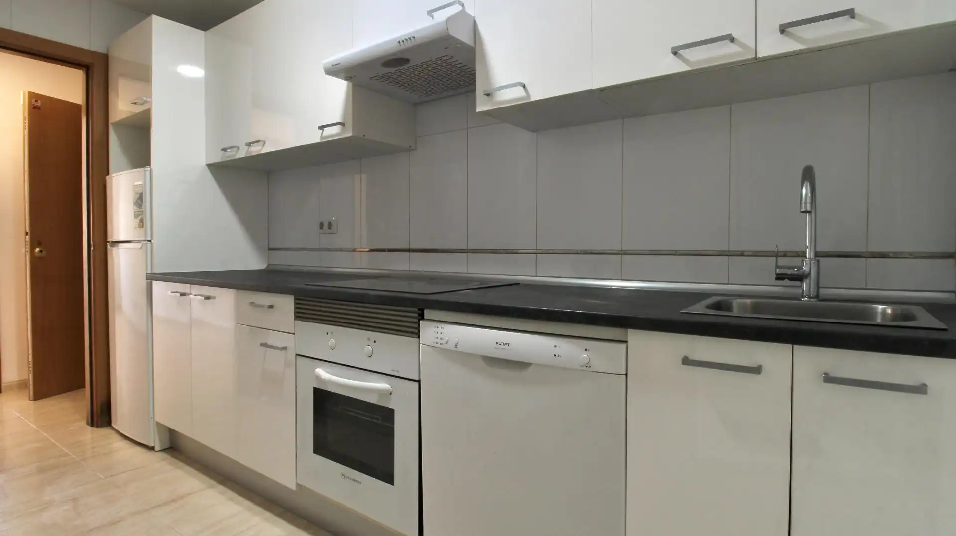 Kitchen of Flat for sale in Vícar  with Furnished
