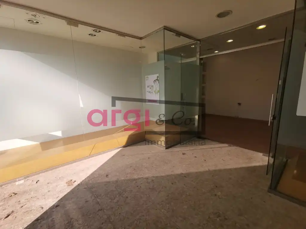 Local comercial de lloguer a La Roureda, imagen 13