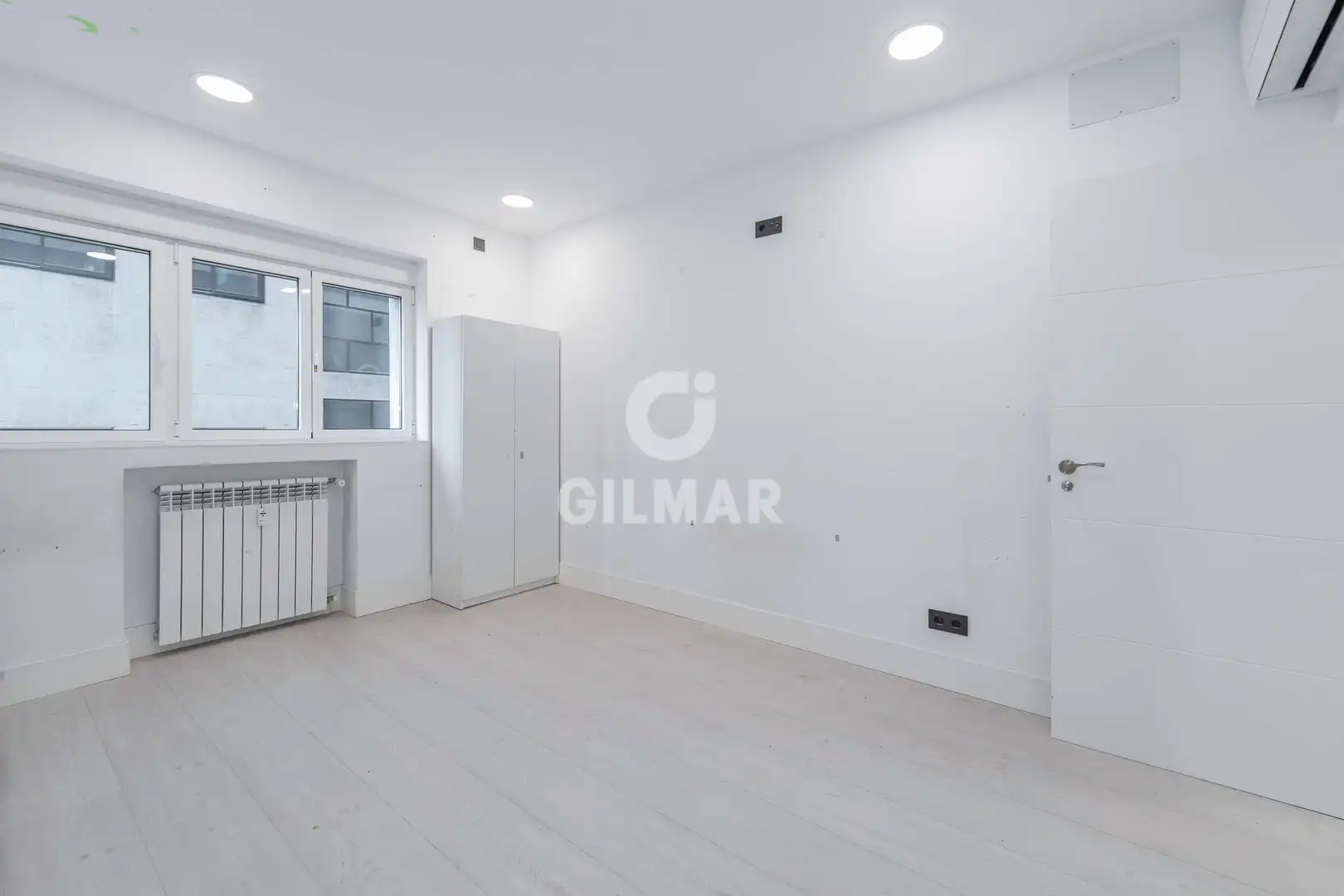 Bedroom of Flat for sale in Madrid  with Heating