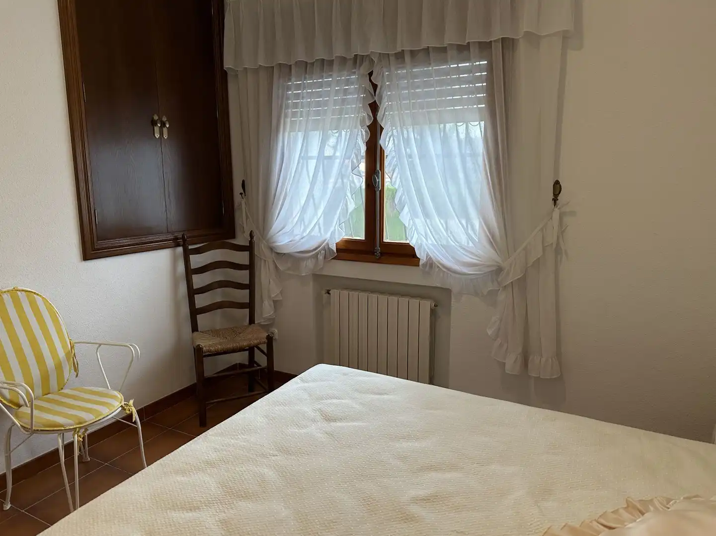 Dormitori de Casa o xalet en venda en Ontinyent amb Aire condicionat, Calefacció i Jardí privat